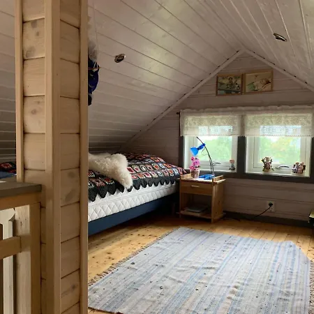 Lykkebo, Skjoldehamnveien 1151, Nygard, Andoy شاليه